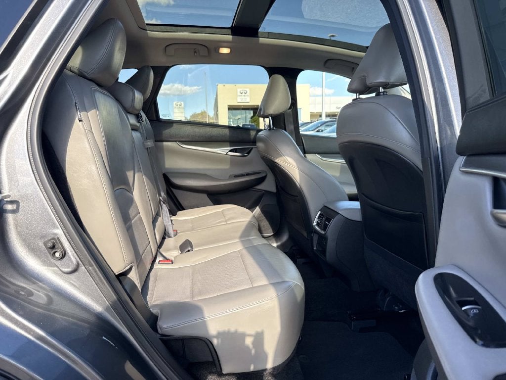 2023 INFINITI QX50 LUXE