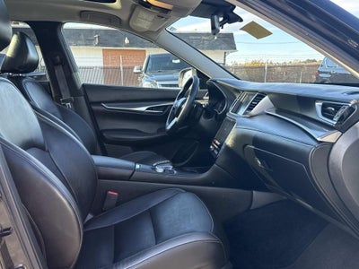 2024 INFINITI QX50 LUXE