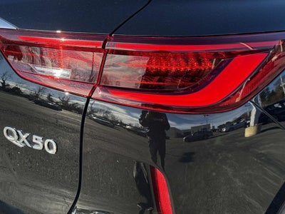 2024 INFINITI QX50 LUXE