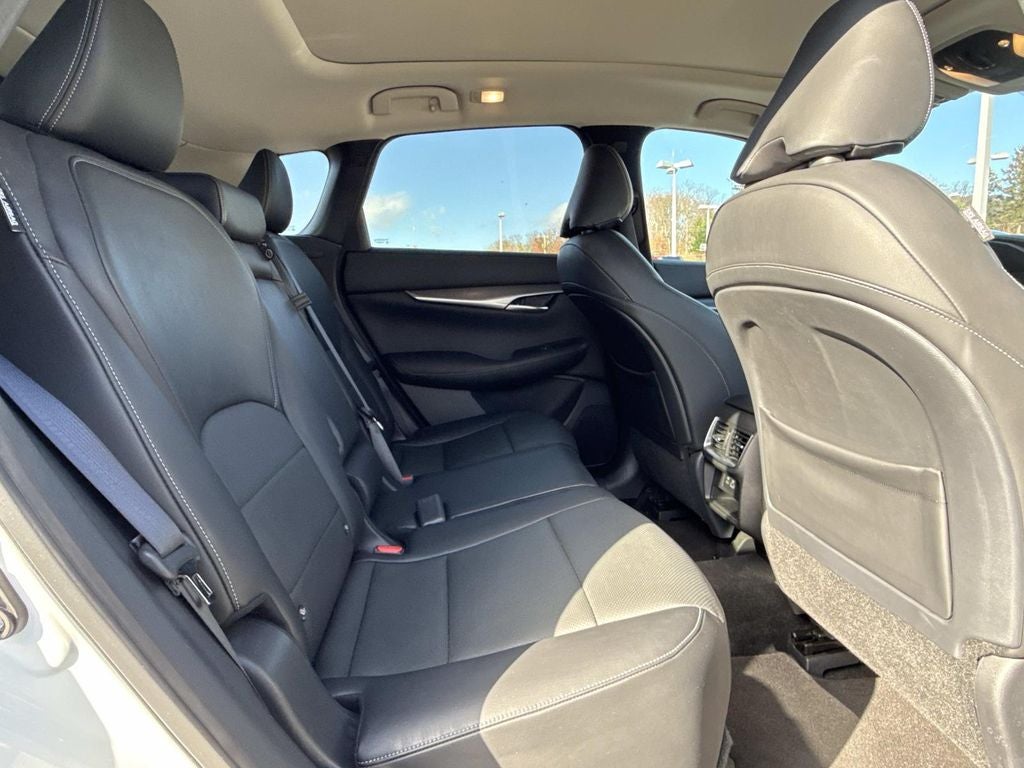 2023 INFINITI QX50 LUXE