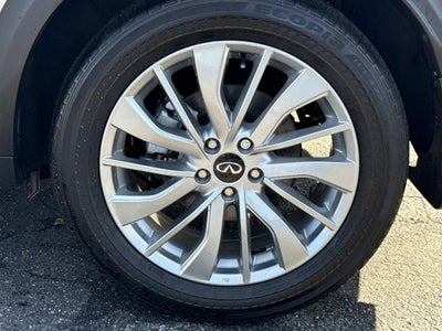 2023 INFINITI QX50 LUXE