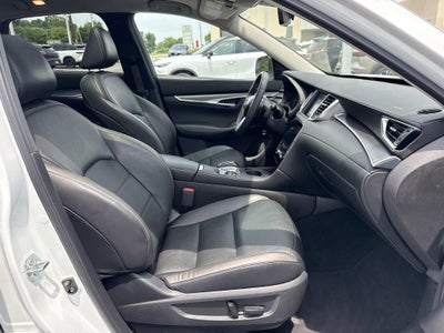 2023 INFINITI QX50 LUXE