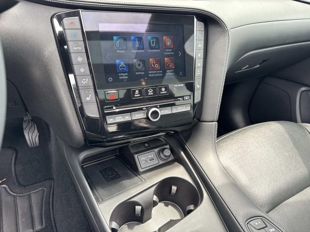 2023 INFINITI QX50 LUXE