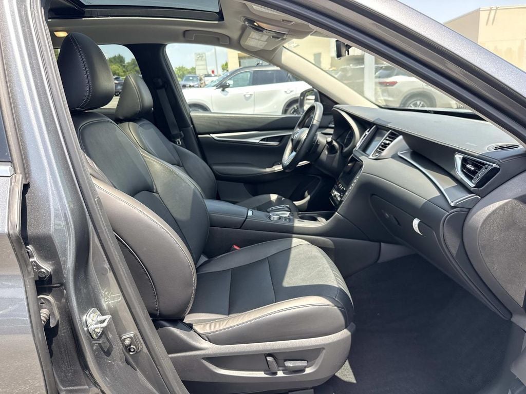 2024 INFINITI QX50 LUXE