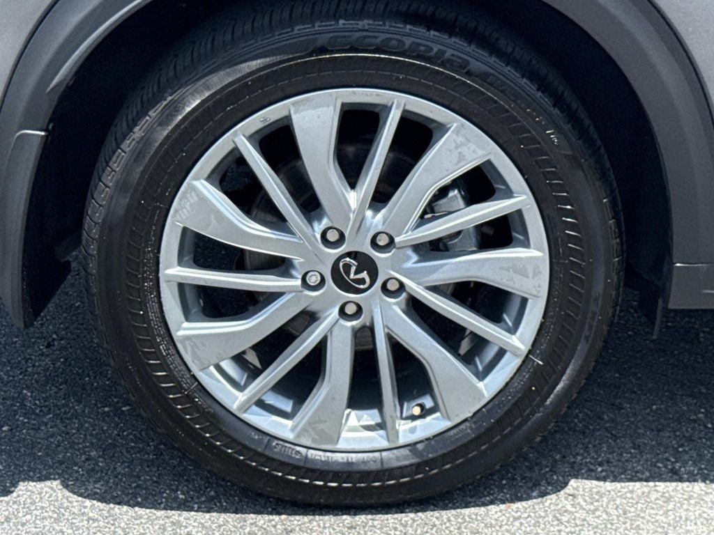 2024 INFINITI QX50 LUXE