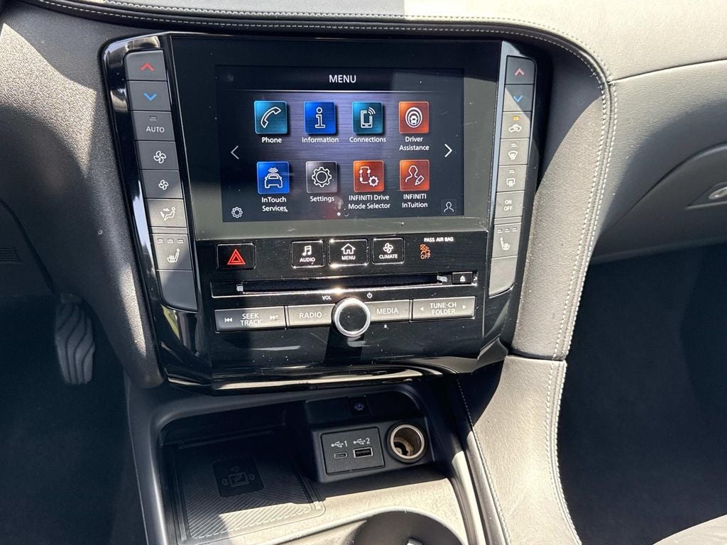 2024 INFINITI QX50 LUXE