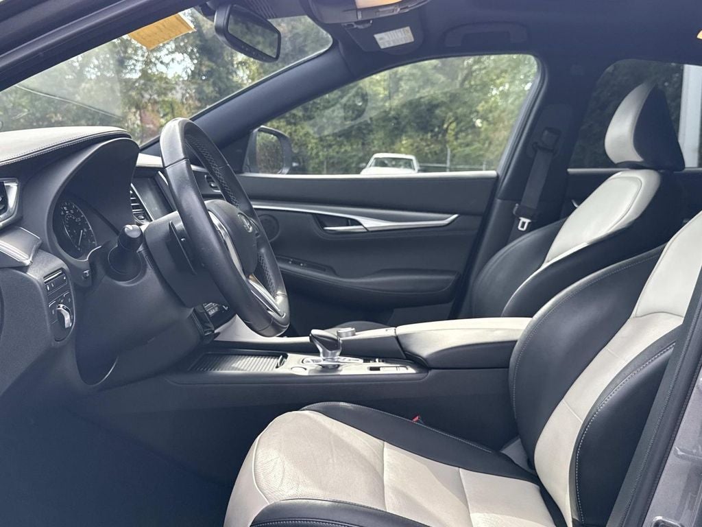 2023 INFINITI QX55 LUXE