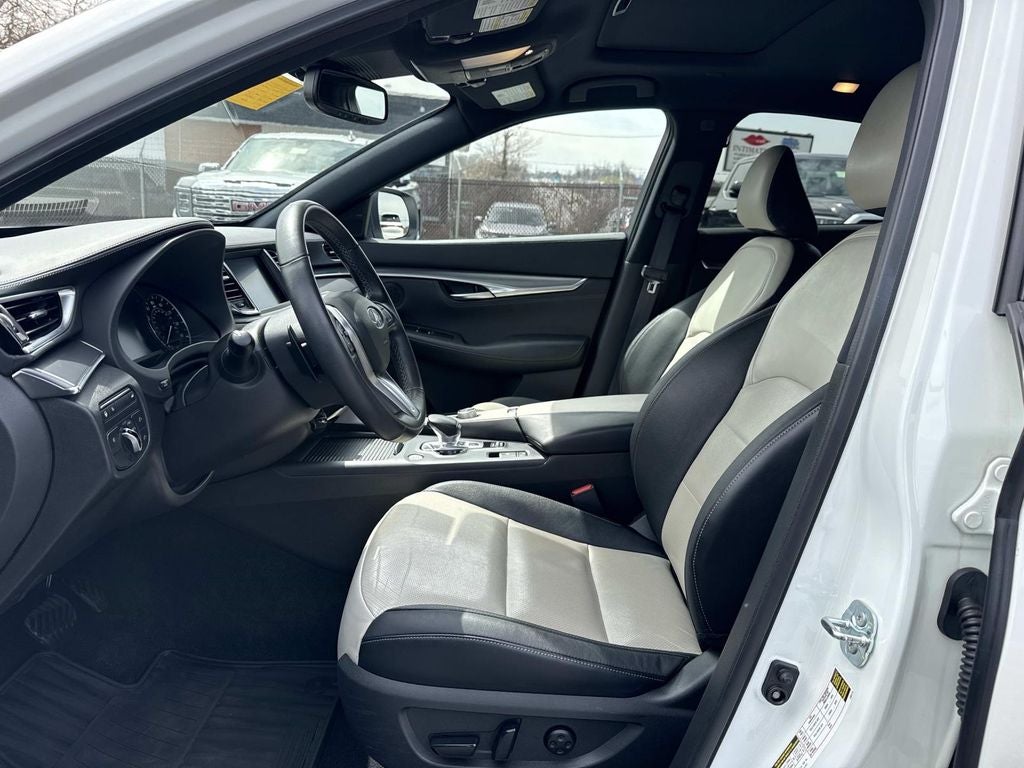 2023 INFINITI QX55 LUXE