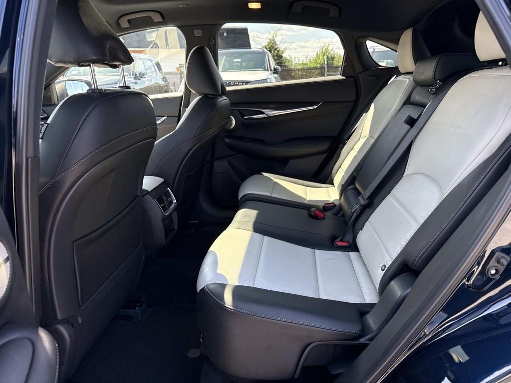2025 INFINITI QX55 ESSENTIAL