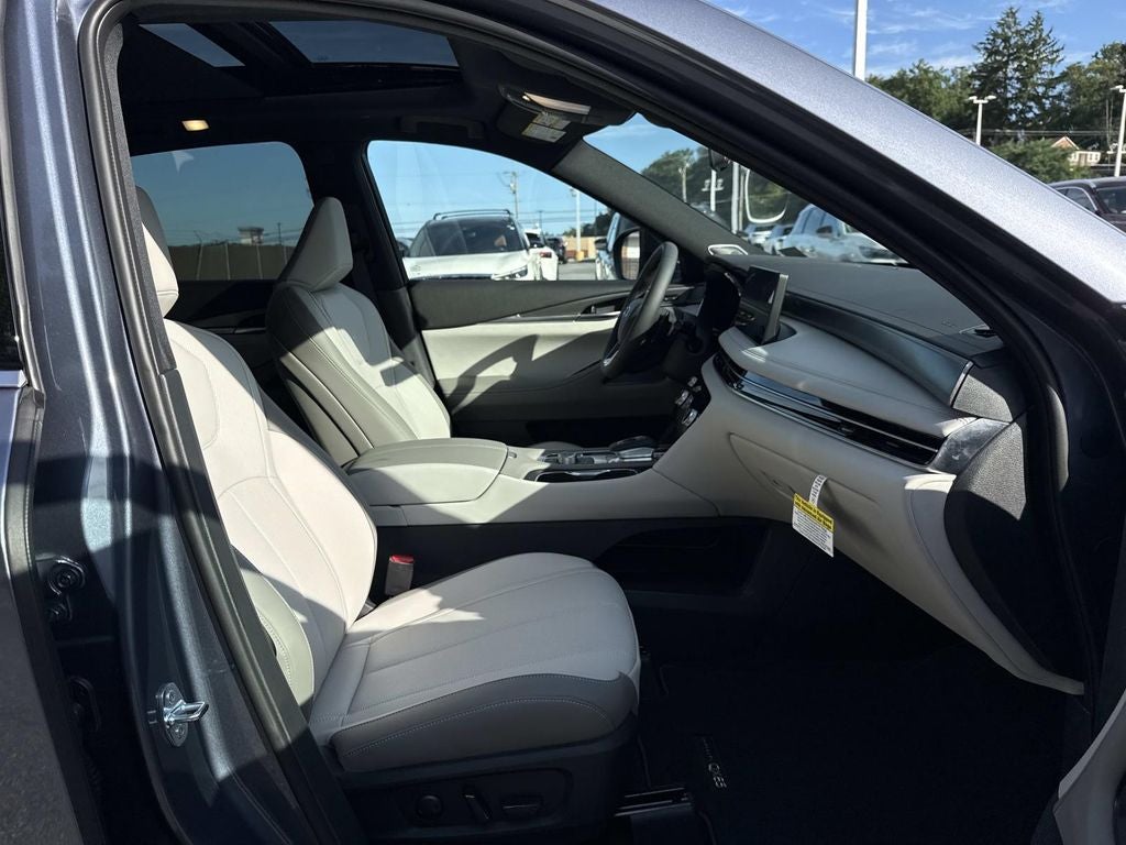 2027 INFINITI QX65 LUXE