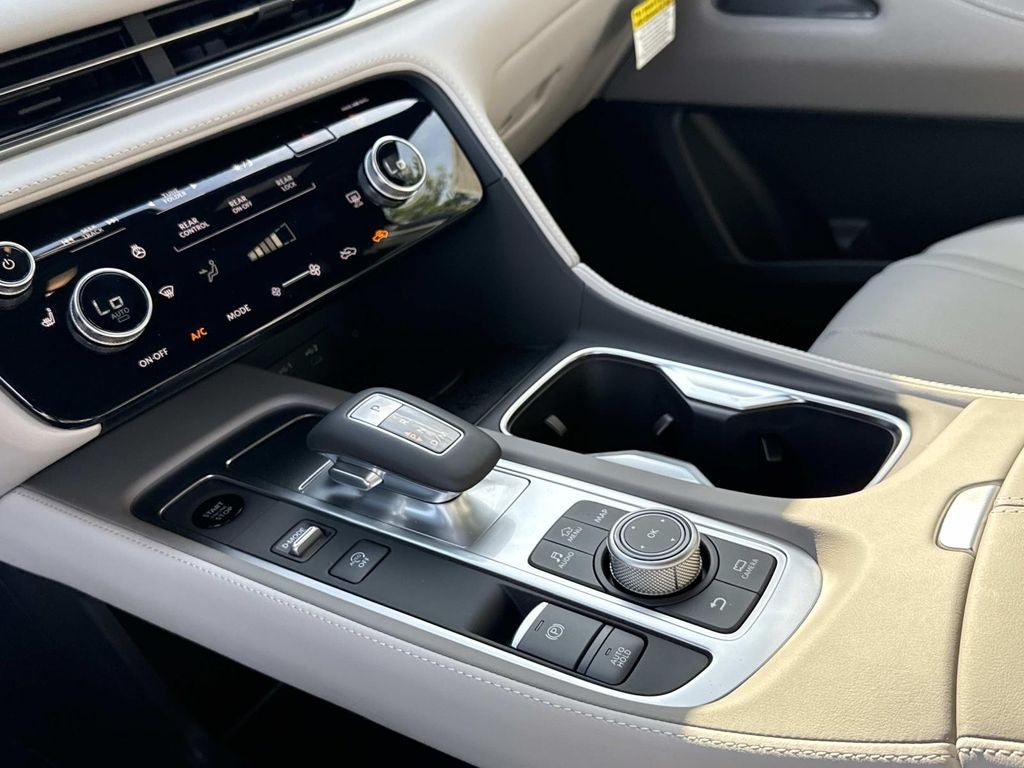 2027 INFINITI QX65 LUXE