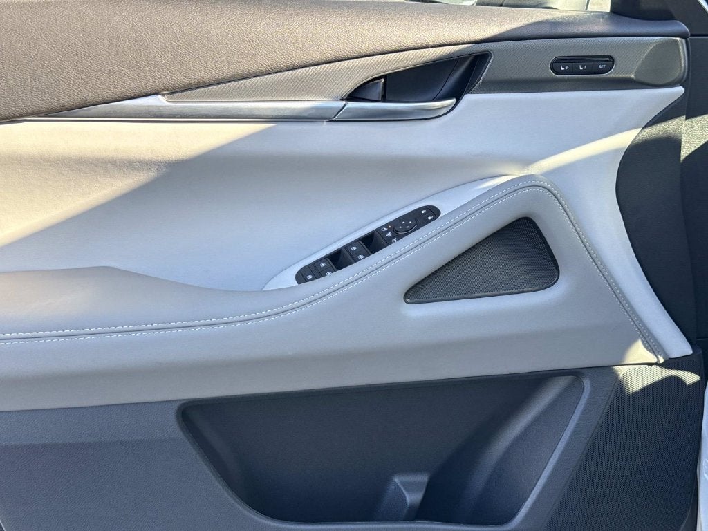 2027 INFINITI QX65 LUXE