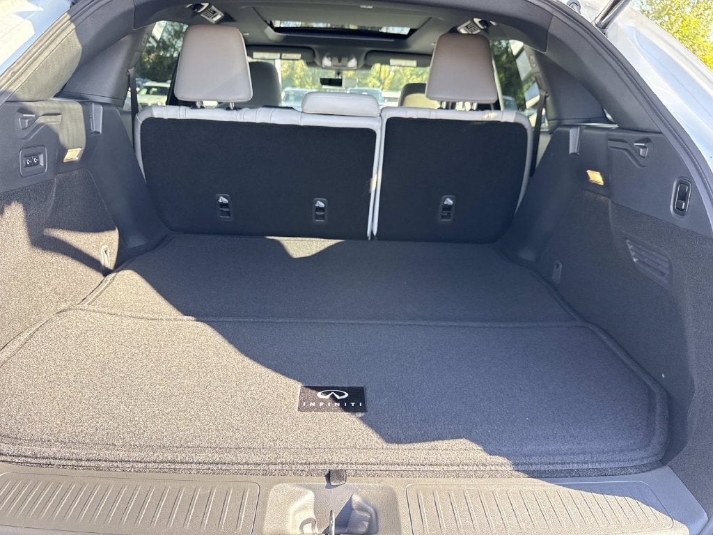 2027 INFINITI QX65 LUXE