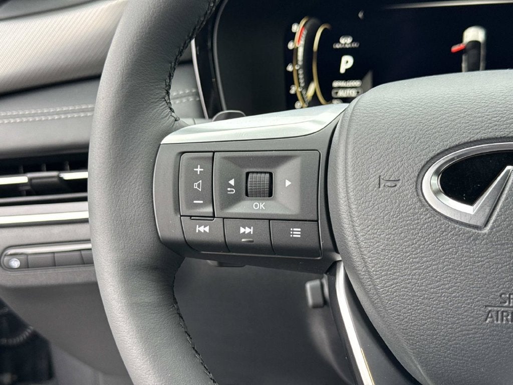 2027 INFINITI QX60 LUXE