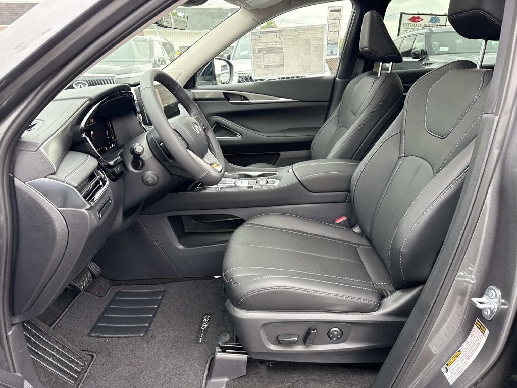 2027 INFINITI QX60 LUXE