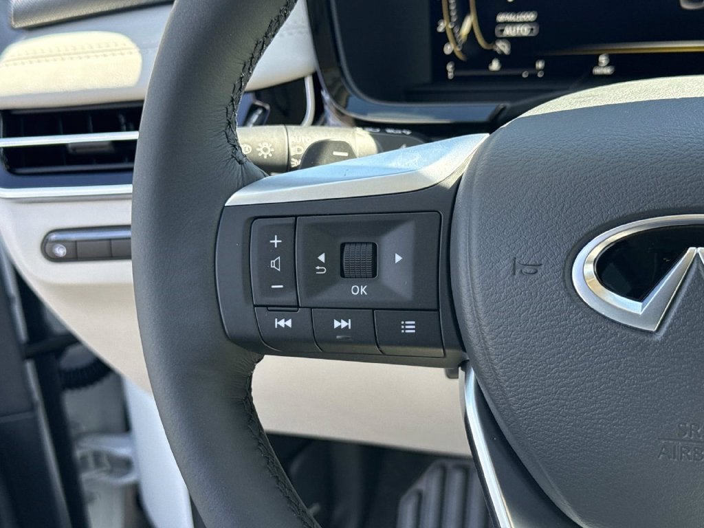 2027 INFINITI QX60 LUXE
