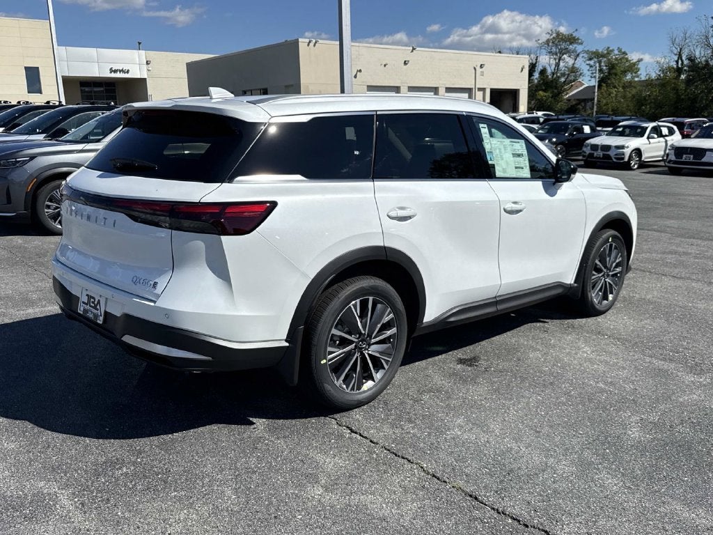 2027 INFINITI QX60 LUXE