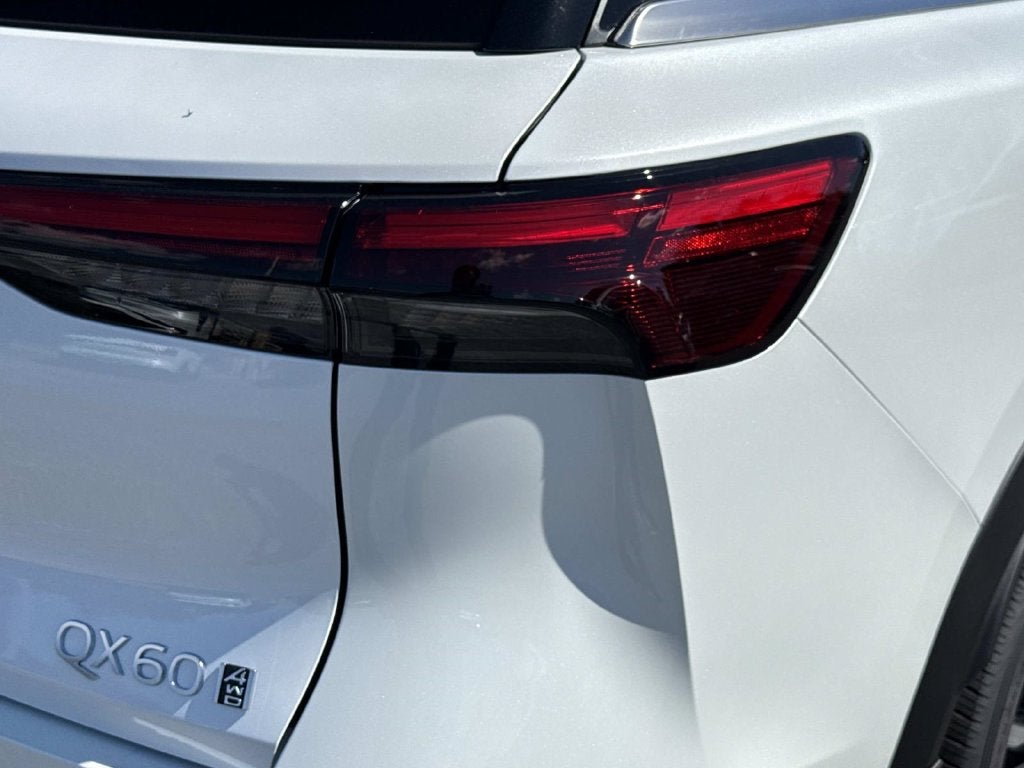 2027 INFINITI QX60 LUXE