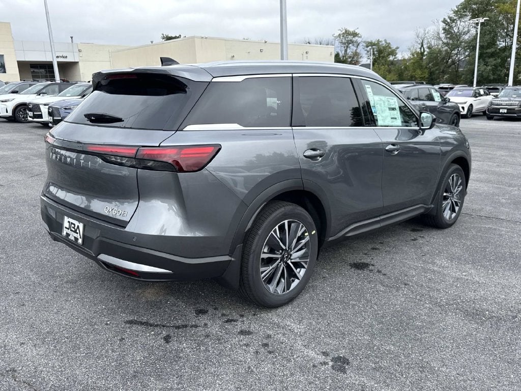2027 INFINITI QX60 LUXE