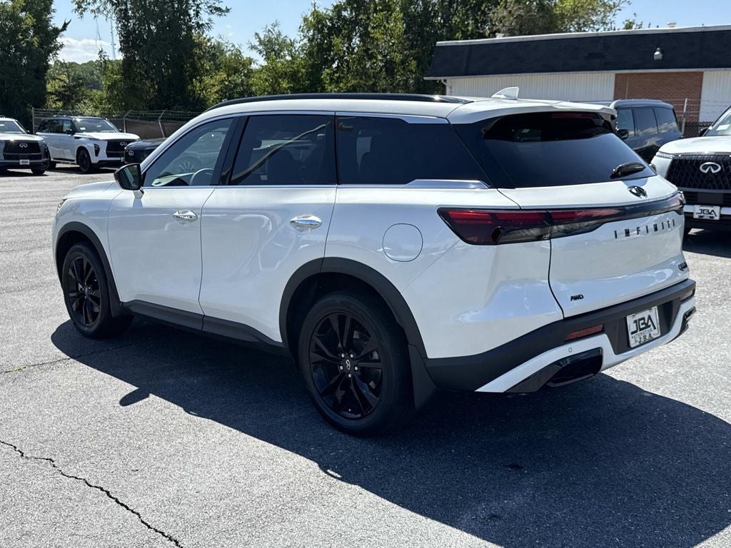 2025 INFINITI QX60 LUXE