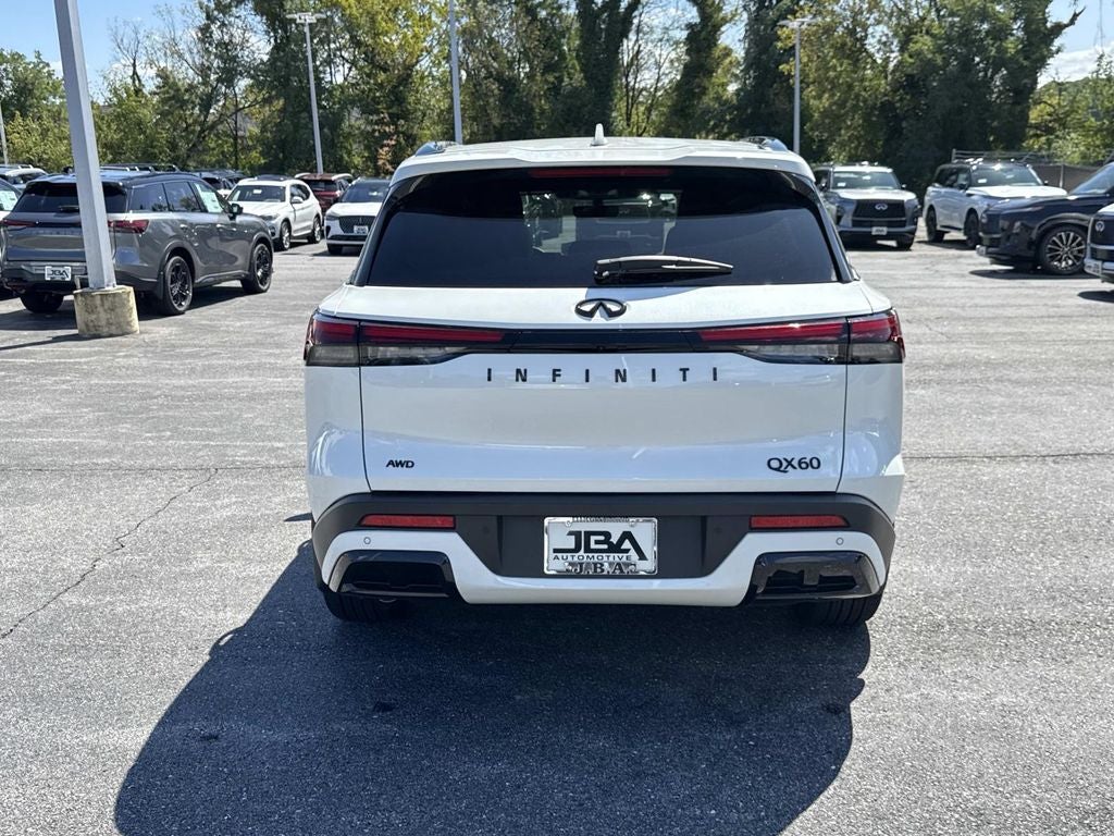 2025 INFINITI QX60 LUXE