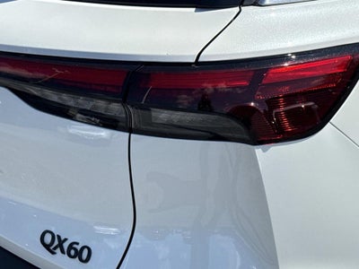 2025 INFINITI QX60 LUXE