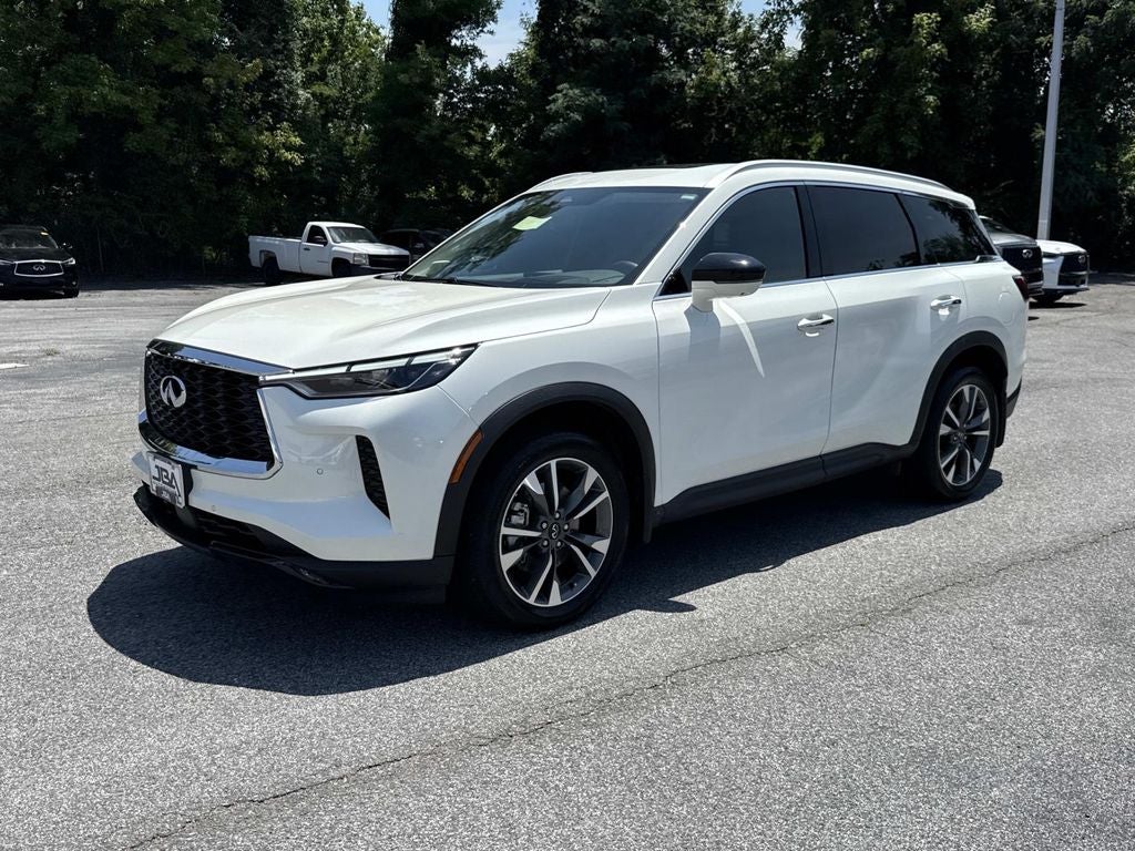 2025 INFINITI QX60 LUXE