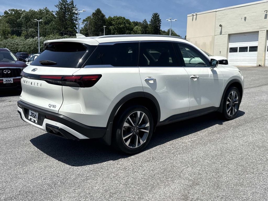 2025 INFINITI QX60 LUXE