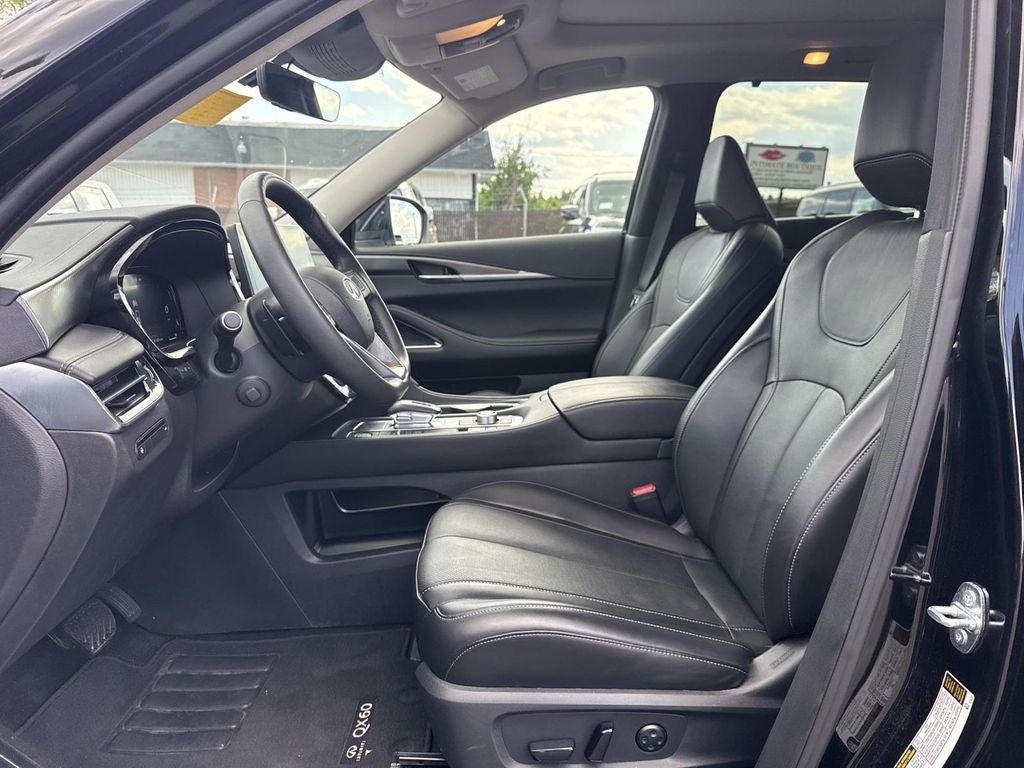 2025 INFINITI QX60 LUXE