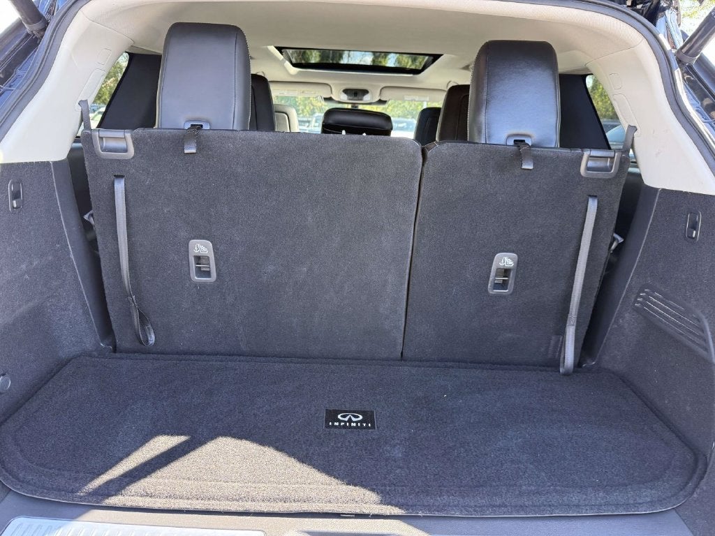 2023 INFINITI QX60 LUXE