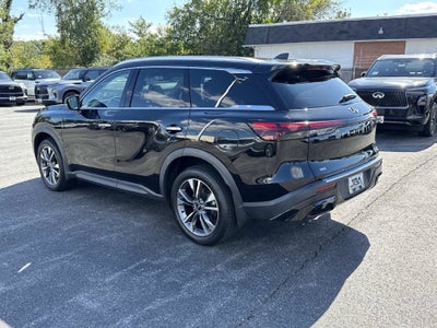 2023 INFINITI QX60 LUXE