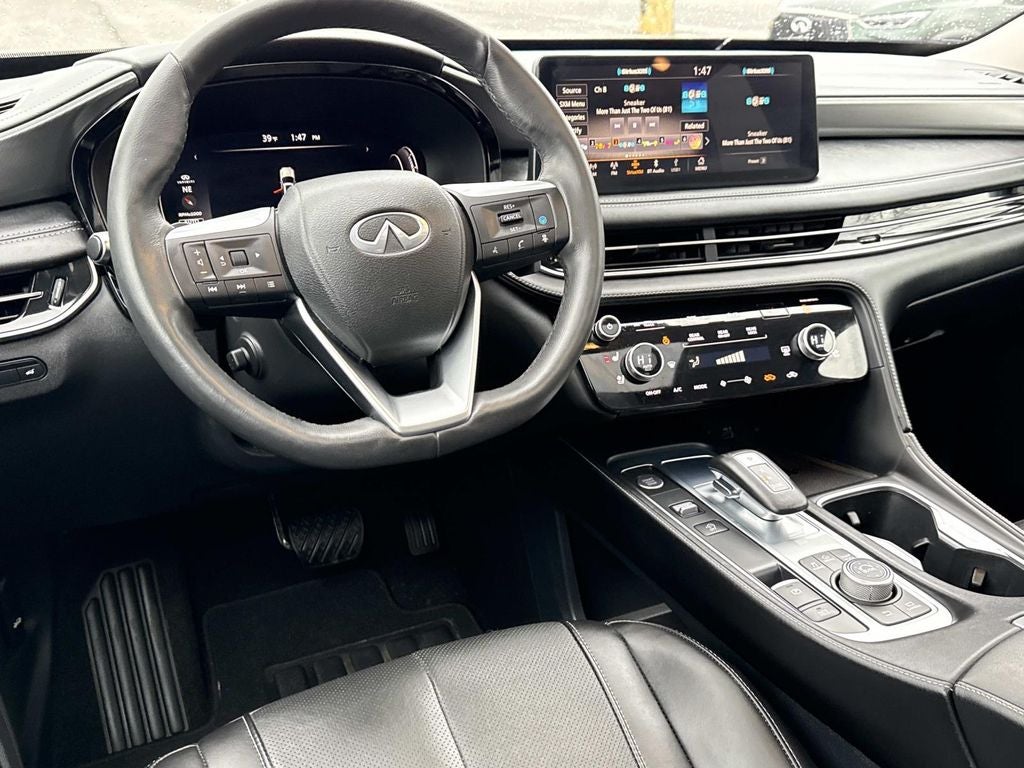 2023 INFINITI QX60 LUXE