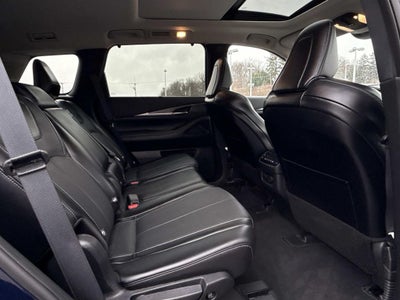 2023 INFINITI QX60 LUXE