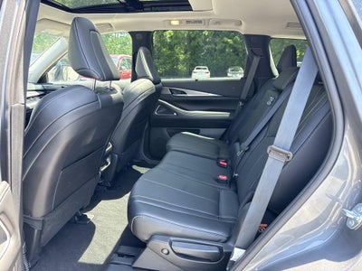 2023 INFINITI QX60 LUXE