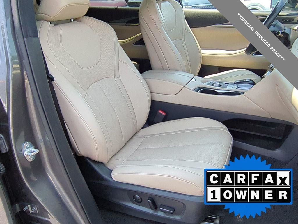 2022 INFINITI QX60 LUXE