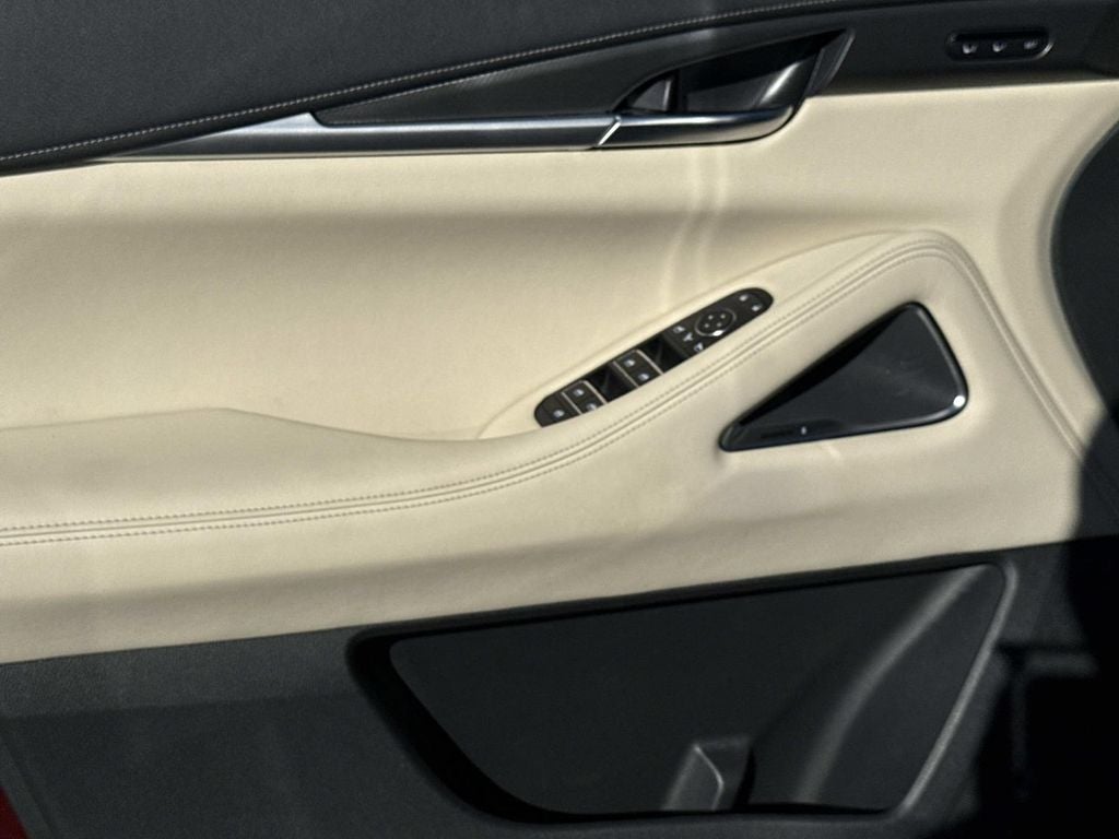 2022 INFINITI QX60 LUXE