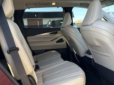 2022 INFINITI QX60 LUXE