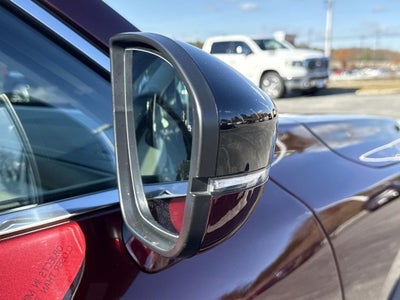 2022 INFINITI QX60 LUXE