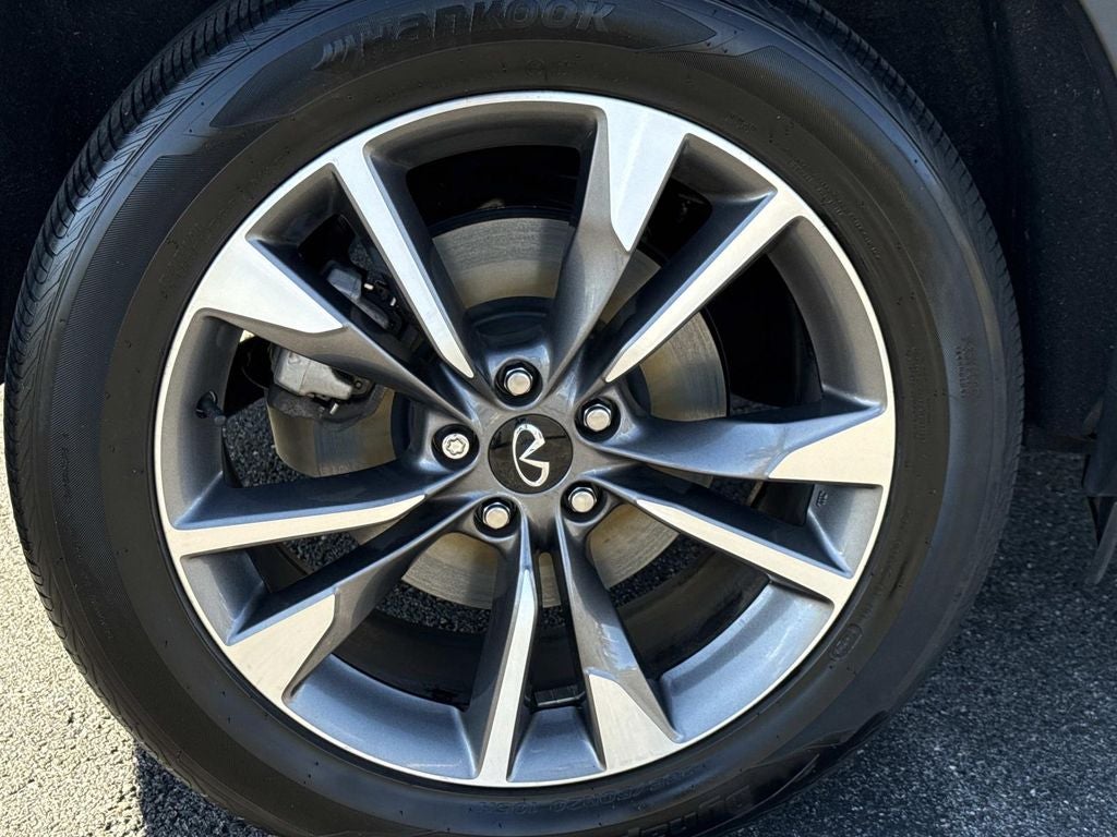 2022 INFINITI QX60 LUXE