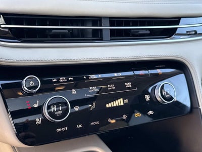 2022 INFINITI QX60 LUXE