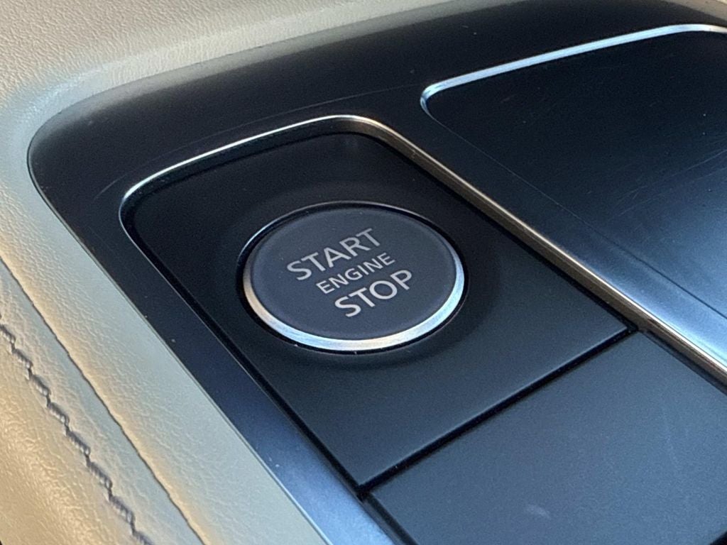 2022 INFINITI QX60 LUXE