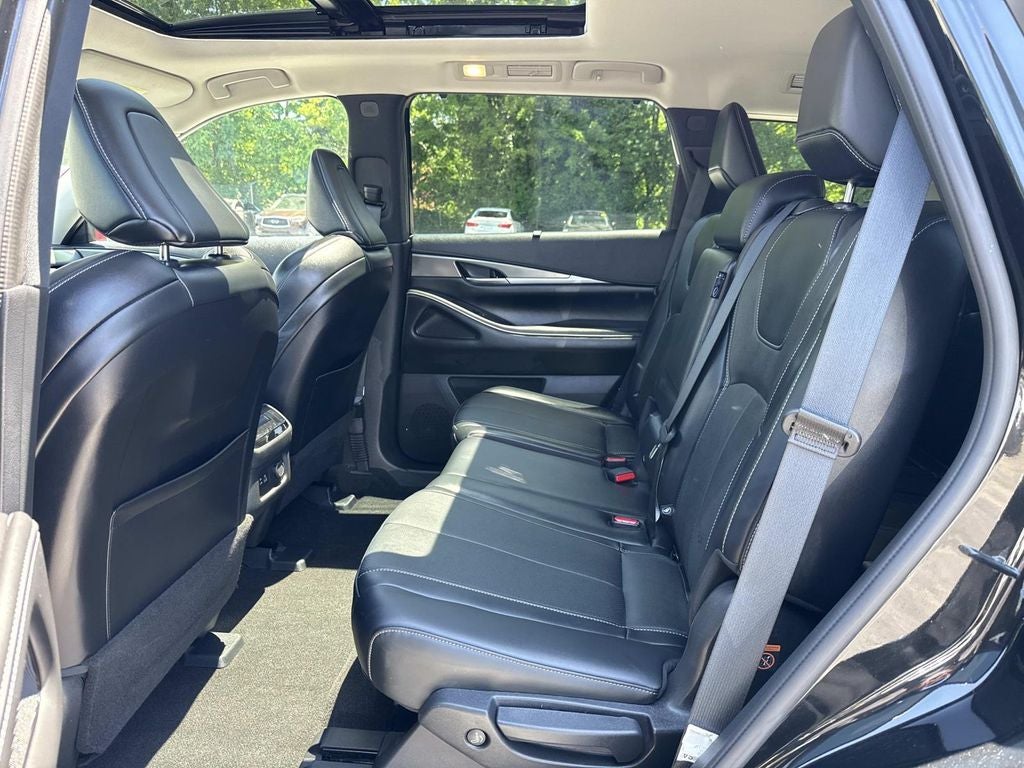 2023 INFINITI QX60 LUXE