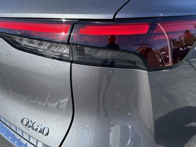 2024 INFINITI QX60 LUXE
