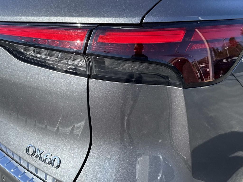 2024 INFINITI QX60 LUXE