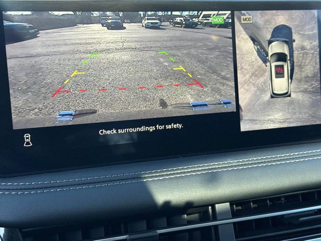 2024 INFINITI QX60 LUXE