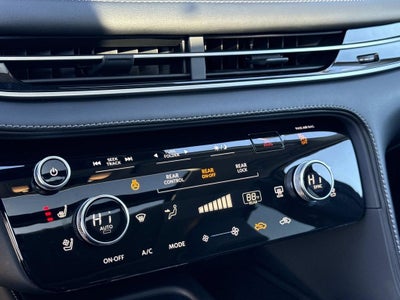 2024 INFINITI QX60 LUXE