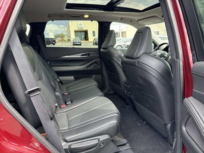 2023 INFINITI QX60 LUXE