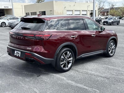 2023 INFINITI QX60 LUXE