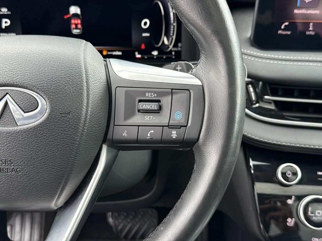 2023 INFINITI QX60 LUXE