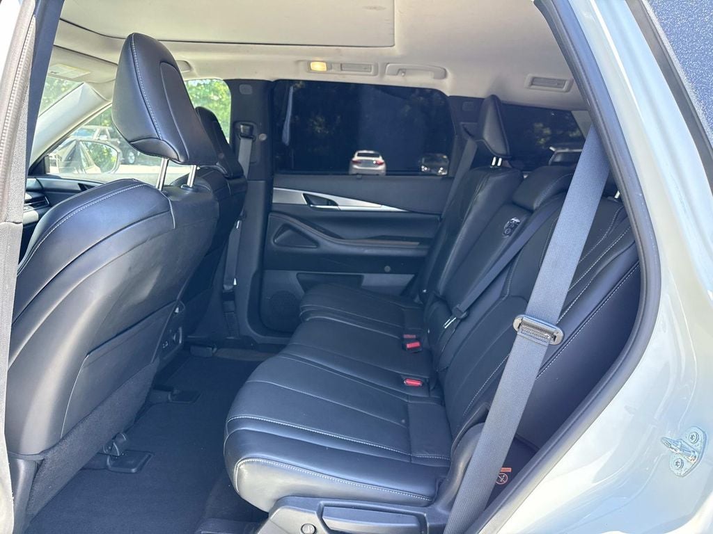 2023 INFINITI QX60 LUXE